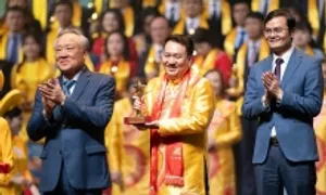 Tăng trưởng bền vững giúp PNJ vào top 10 Sao Vàng đất Việt Tăng trưởng bền vững giúp PNJ vào top 10 Sao Vàng đất Việt