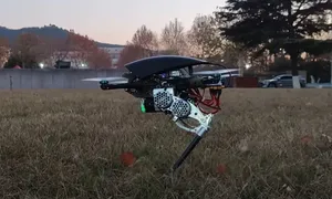Robot giống đà điểu có cánh quạt để nhảy cao Robot giống đà điểu có cánh quạt để nhảy cao