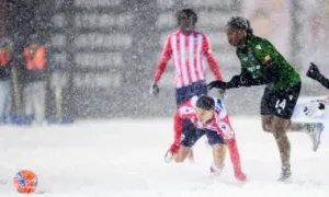 Trận chung kết phủ trắng tuyết tại Canada